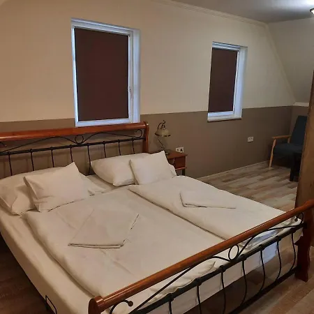 Bed & Breakfast Wein&speiz Fogado *